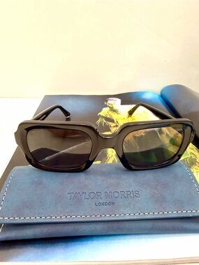 Taylor Morris London Sidney Women's Black Rectangle Sunglasses